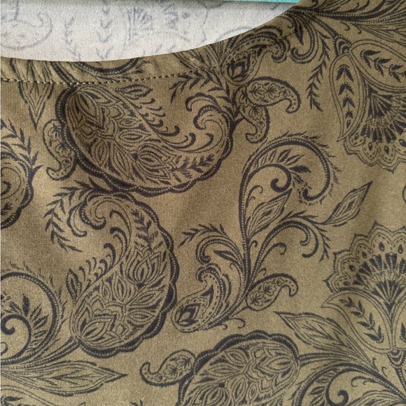 Women’s 2X liquid knit pullover t shirt - Picture 2 of 5